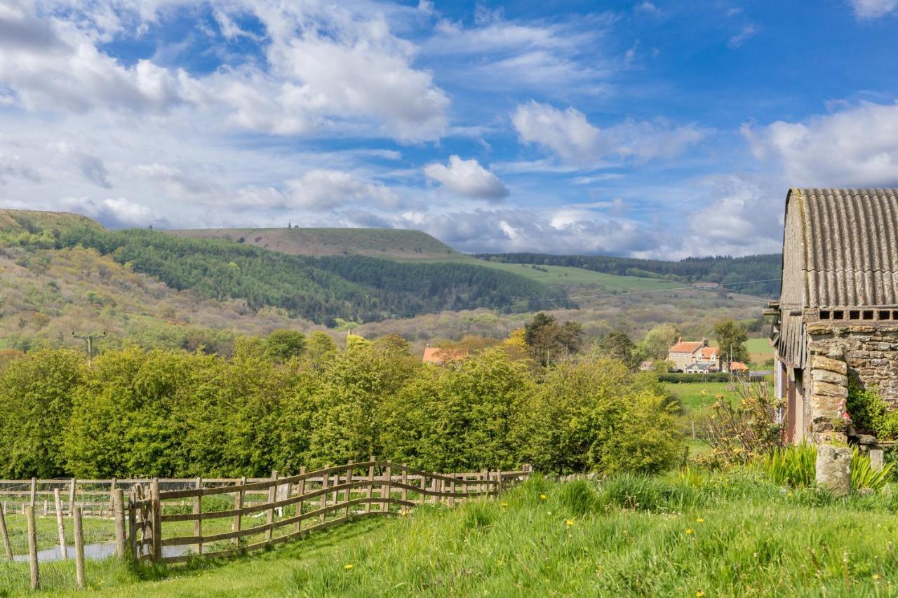 The Grainary Cottages Scarborough Buitenkant foto